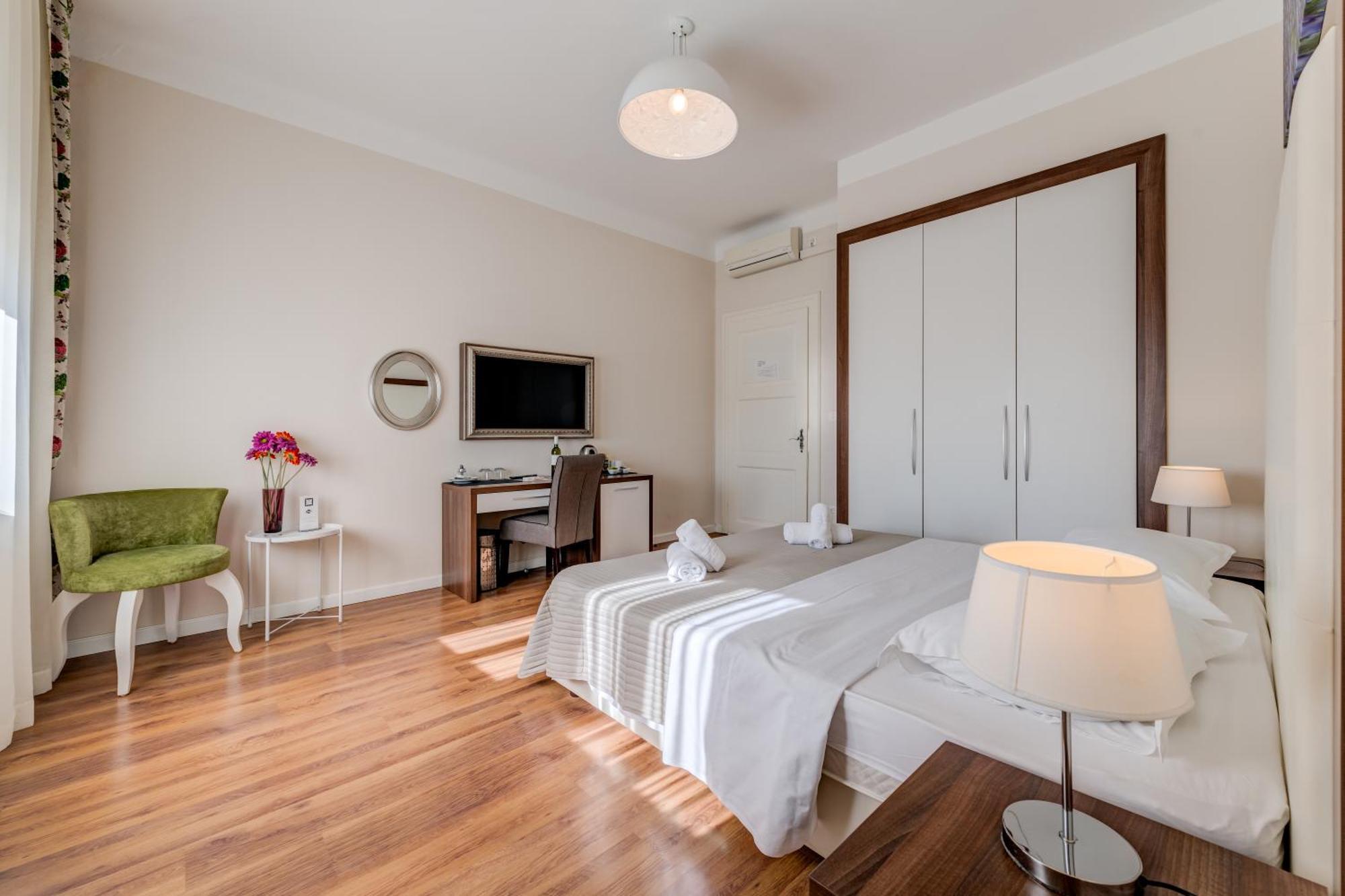 Bastion Luxury Rooms Split Exterior photo